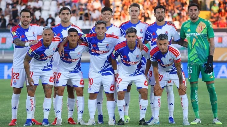 La U moverá dos piezas en su formación titular