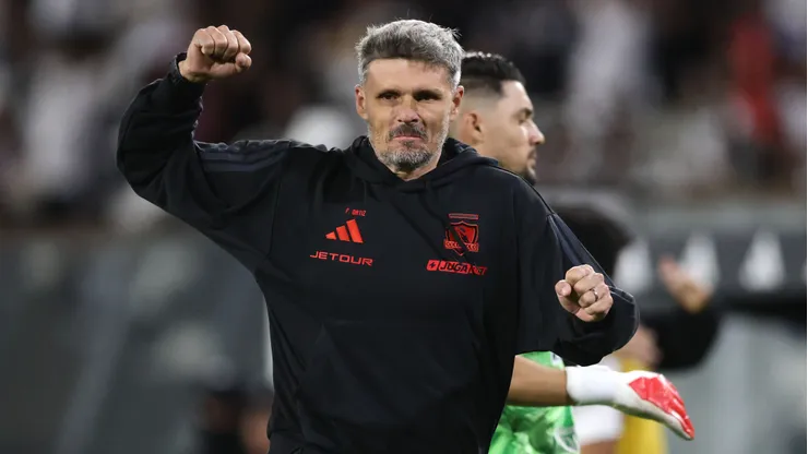 Fernando Ortiz celebra recuperar a jugadores en Colo Colo.