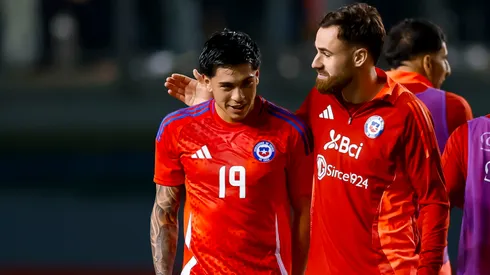El seleccionado chileno deberá volver al país tras caerse su fichaje.