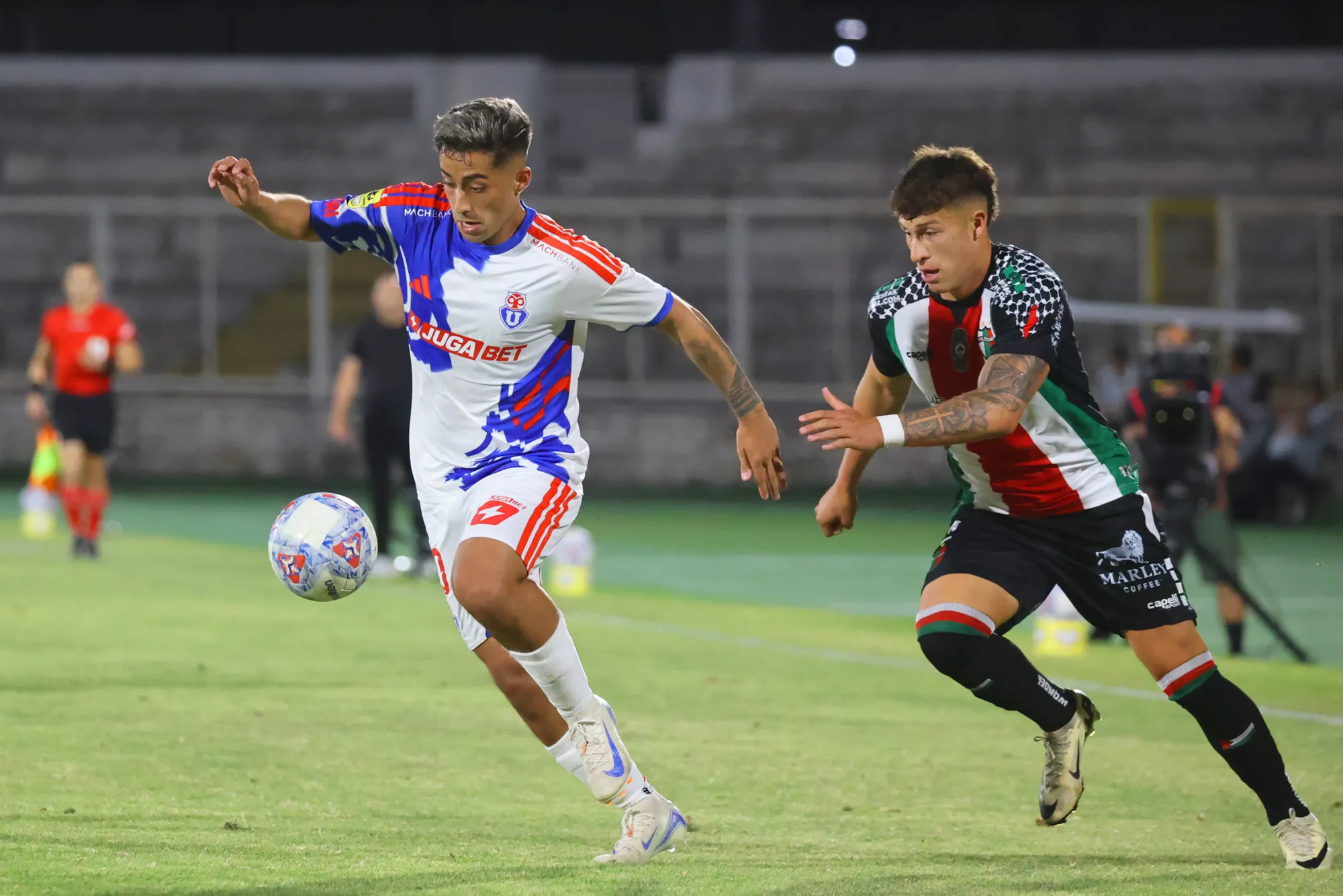 Acostumbrarse a los cambios: el consejo de Rivarola a la U y Assadi.