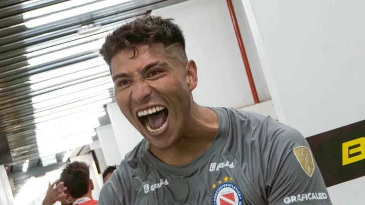 Brayan Cortés es figura en Argentinos Juniors