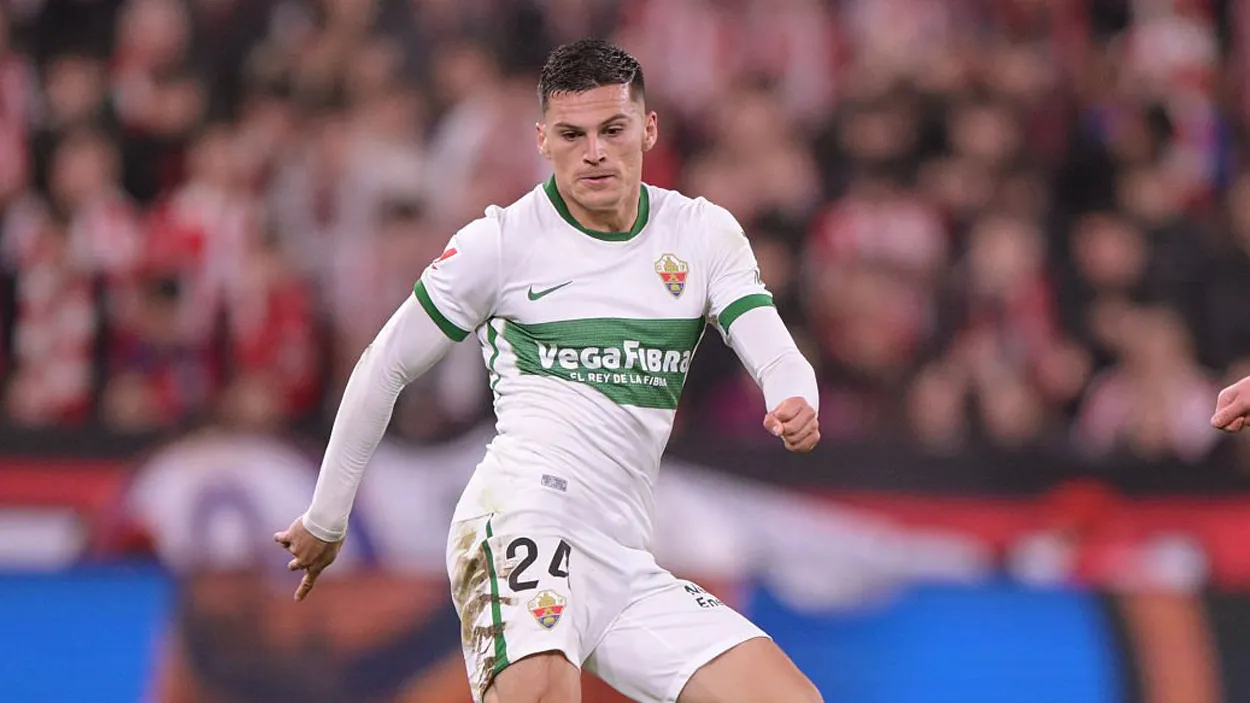 Lucas Cepeda no jugó, el Elche quedó a un paso del descenso y su técnico habló sobre una salida. Foto: Getty Images.