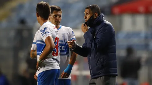 Gustavo Poyet estuvo en 2021 en la UC.