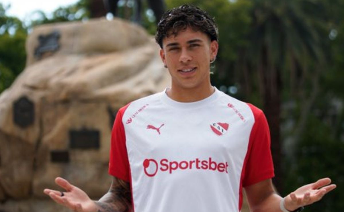 La estrella chilena del momento cruzó la Cordillera y ya puede debutar por Independiente