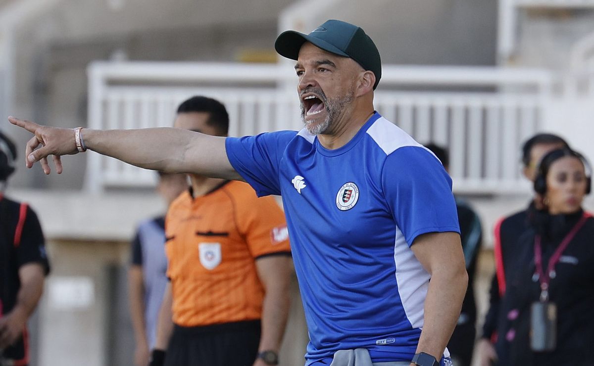 “Me pegó un combo por atrás”: John Armijo acusa agresión del presidente de San Marcos