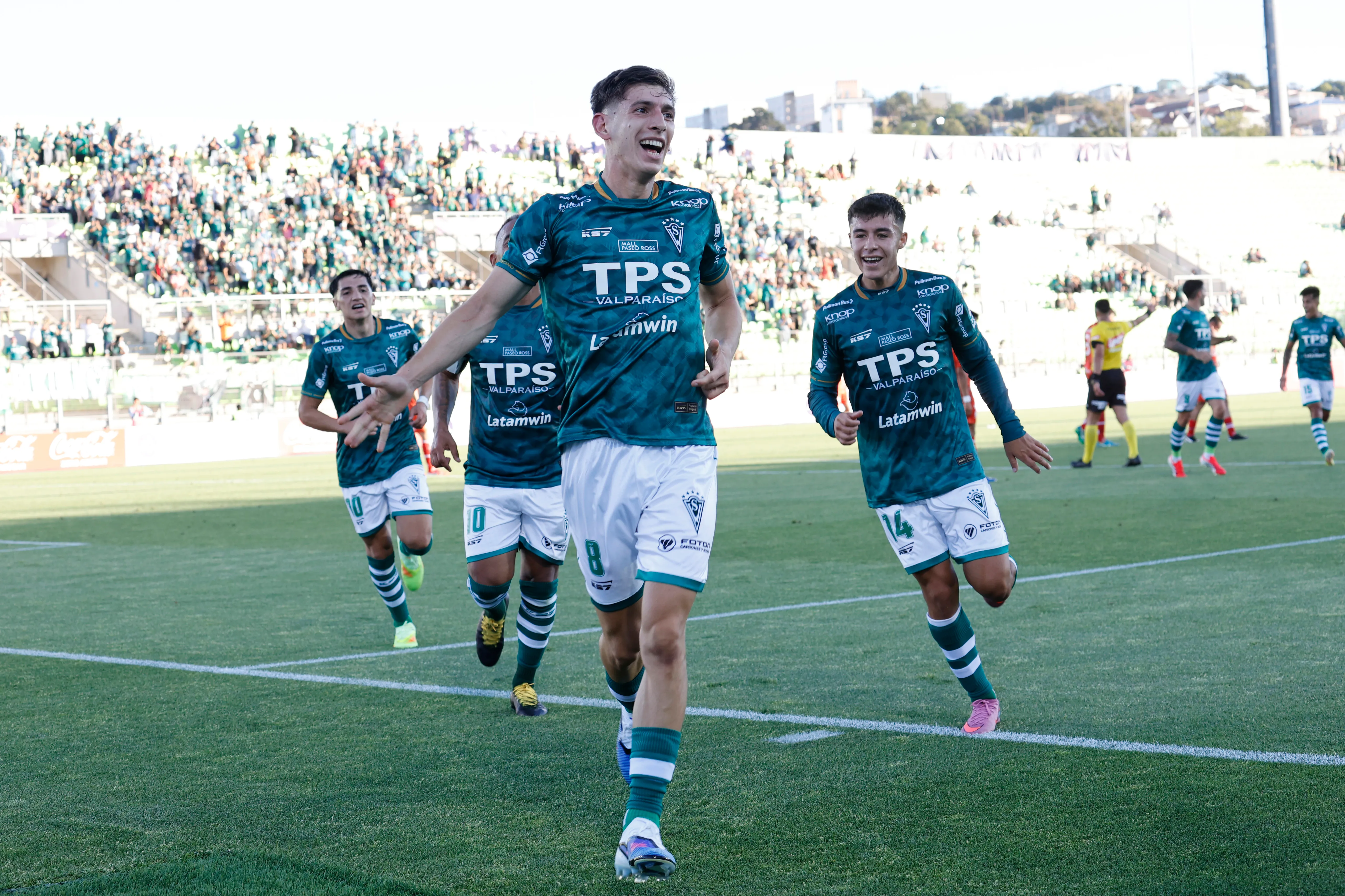 Silva confirma que sigue en Wanderers esta temporada/Photosport