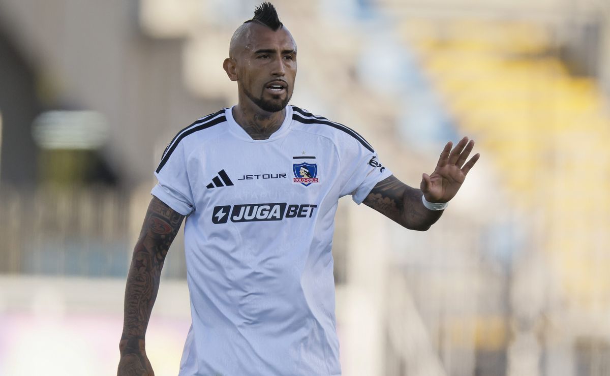 ¿El mejor refuerzo de Colo Colo? Arturo Vidal alaba a un compañero: “Es como si estuviera hace mucho tiempo”