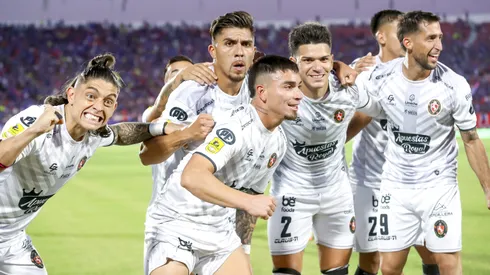 Limache le sacó un empate a la U en el Nacional.