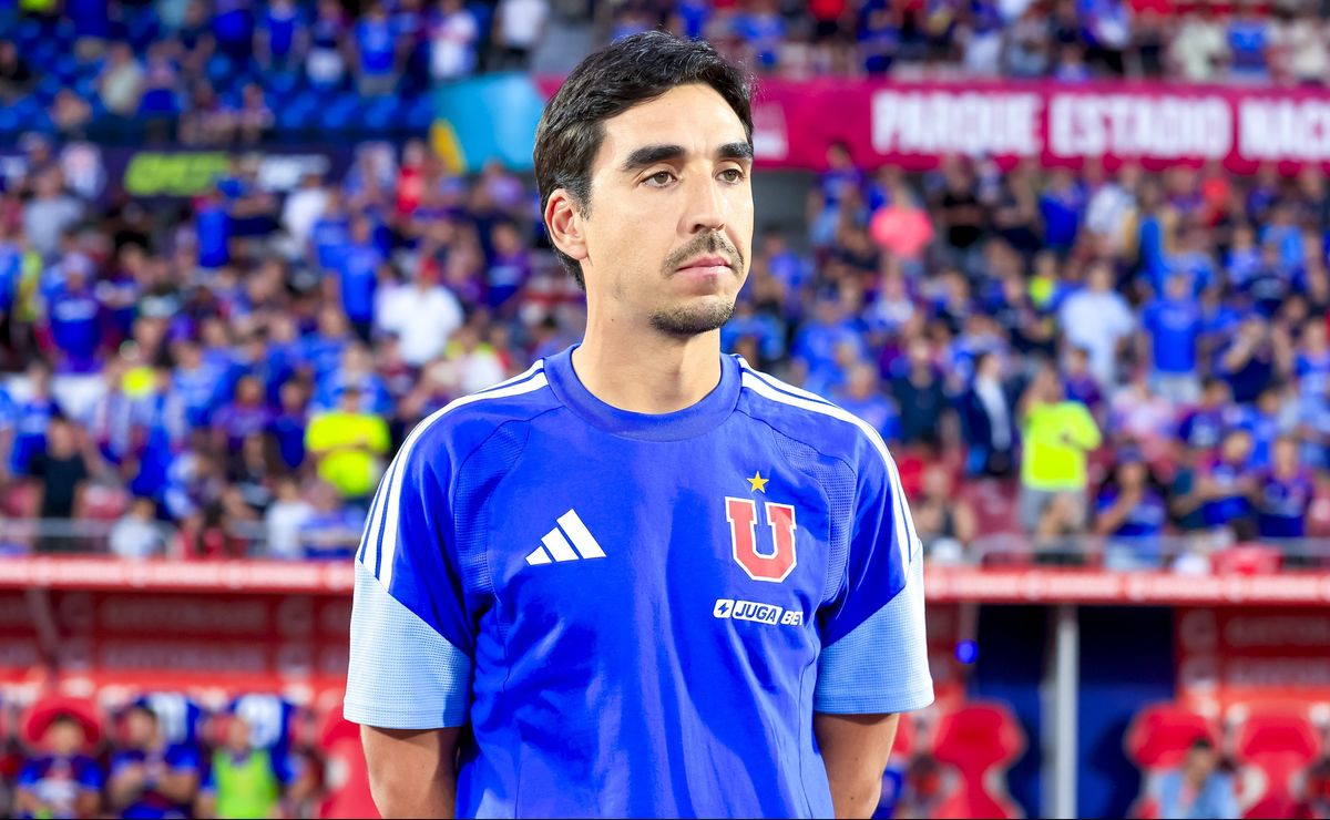 Afirman que la locura táctica de Paqui Meneghini perjudicó a la U: “Le significó perder…”