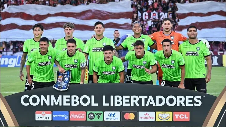 Huachipato recibe este martes a Carabobo en el CAP de Talcahuano.