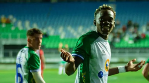 Manley Clerveaux celebró así su gol ante Deportes Copiapó.