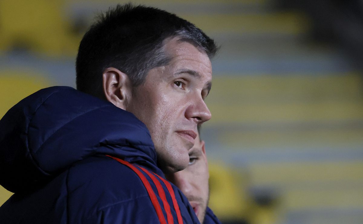 Dirigente de U de Chile llama a los verdaderos dueños a poner la cara: “Michel Clark es un peón”