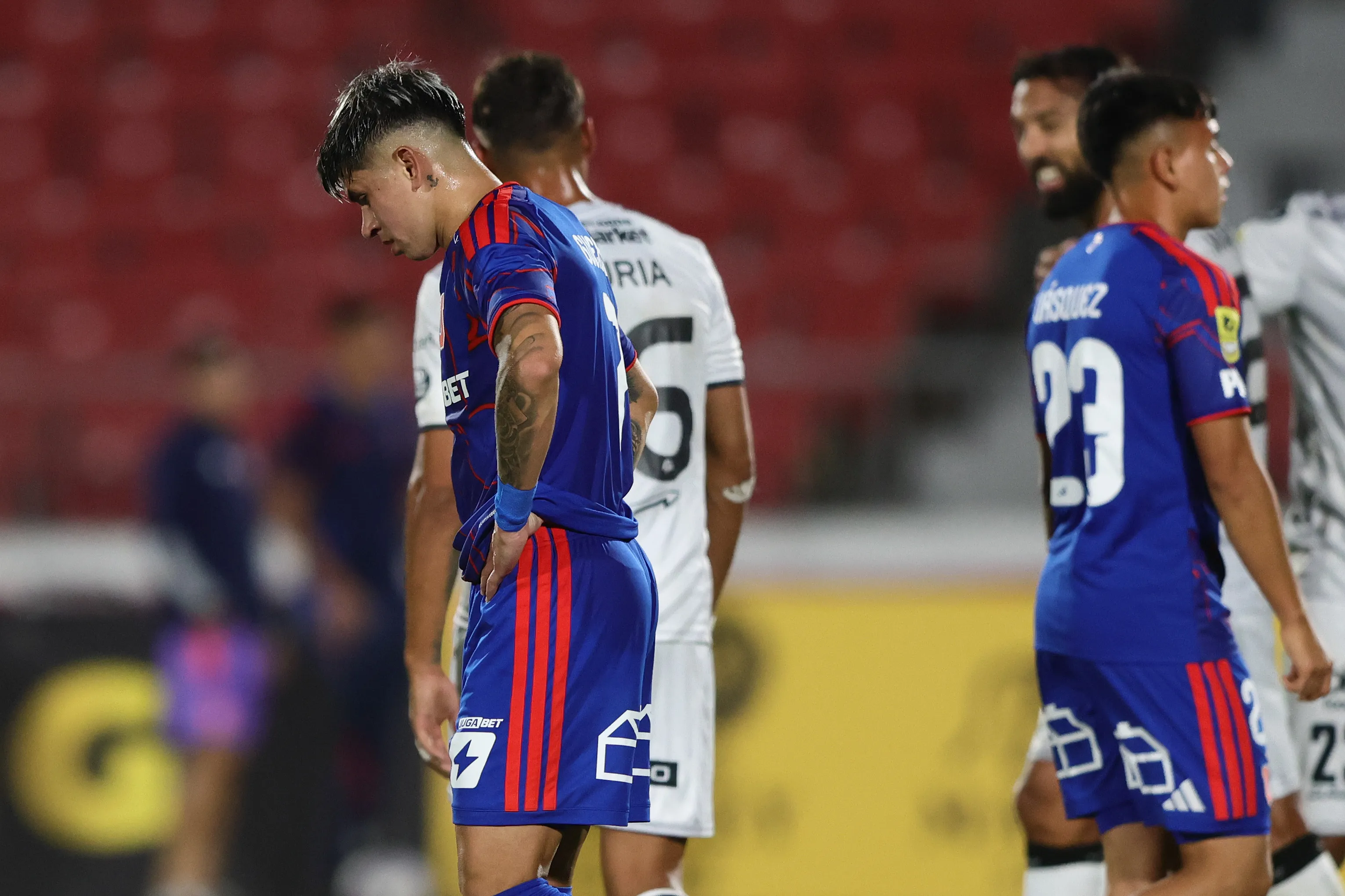 Fabián Hormazábal tuvo un rol muy ofensivo ante Limache. (Felipe Zanca/Photosport).