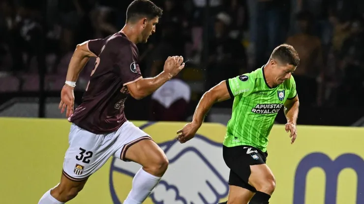 Huachipato juega esta semana en Copa Libertadores.
