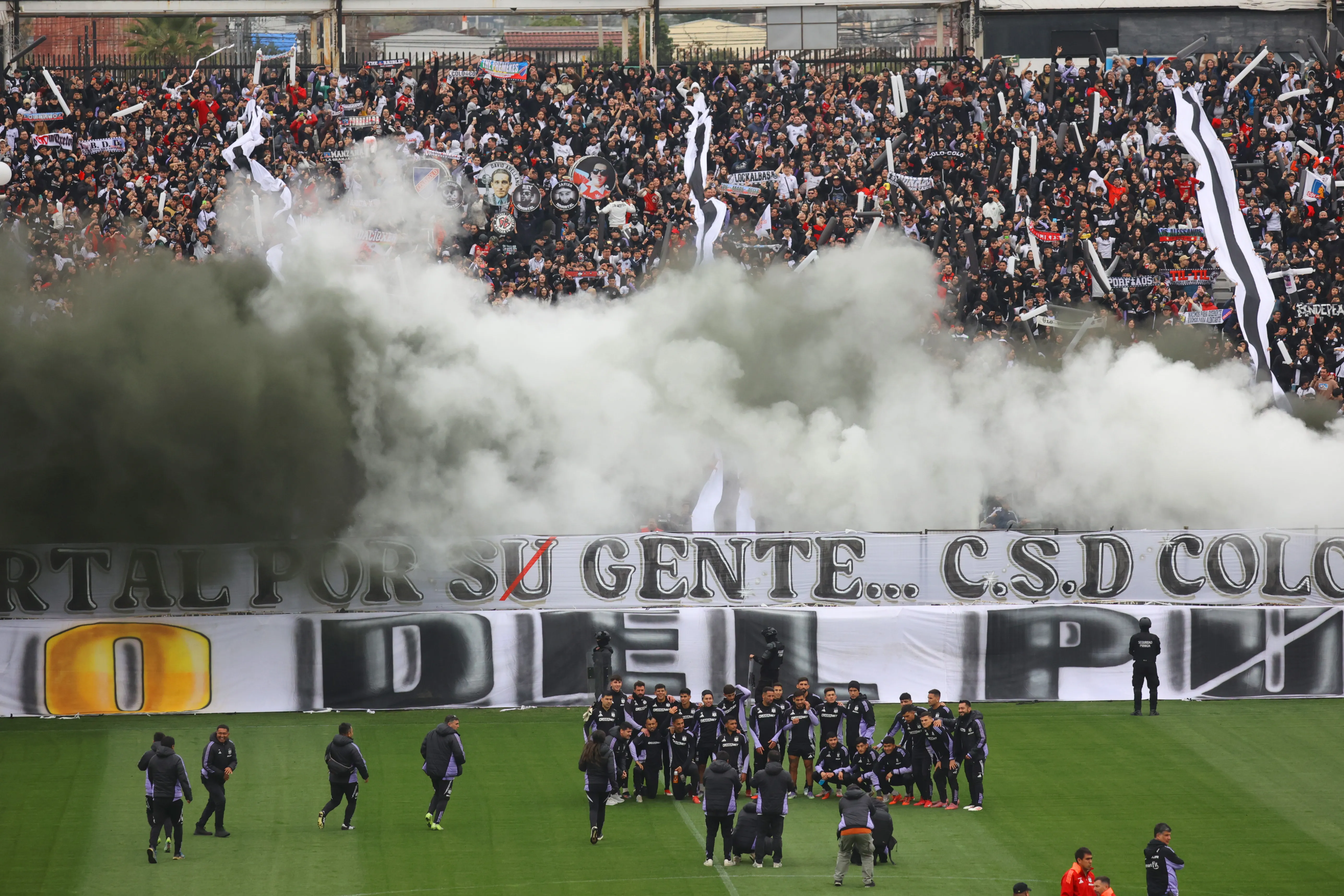La Garra Blanca informó que no habrá Arengazo en la previa del Superclásico | Photosport