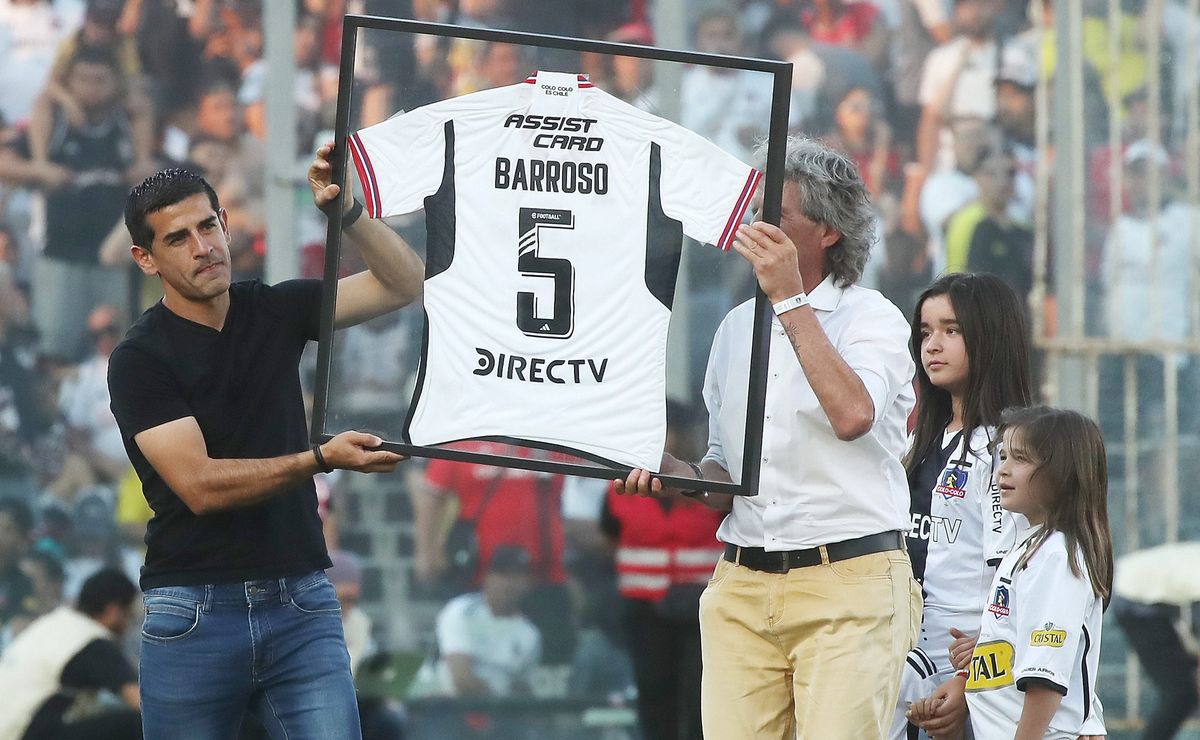 El Almirante a la batalla: Julio Barroso se pone el buzo nuevamente para dirigir en la Liga de Primera