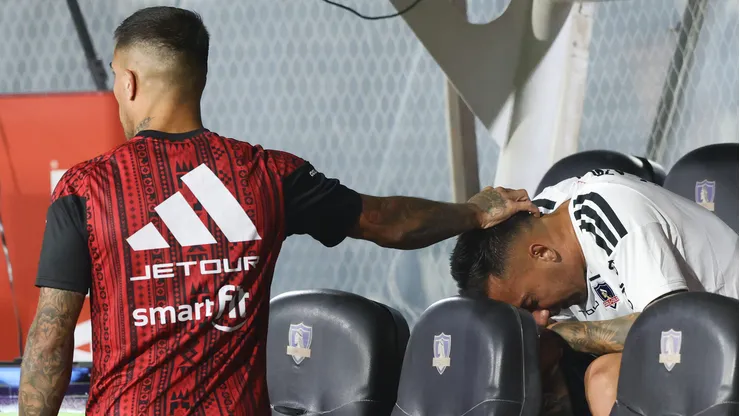 Colo Colo tiene a un refuerzo sentado en la banca.