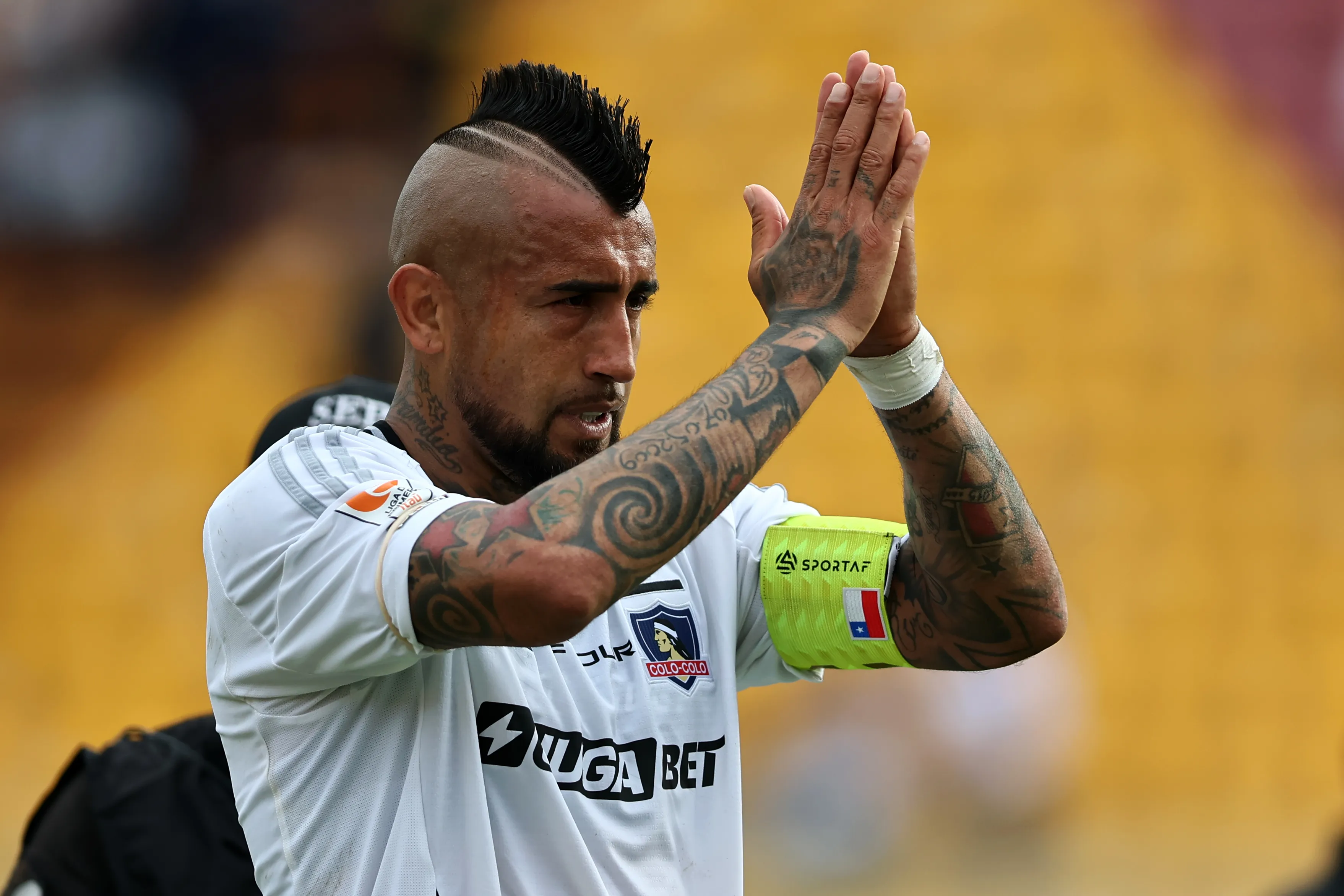 Arturo Vidal no tiene problemas con que otro lleve la jineta en el Cacique. (Javier Torres/Photosport).