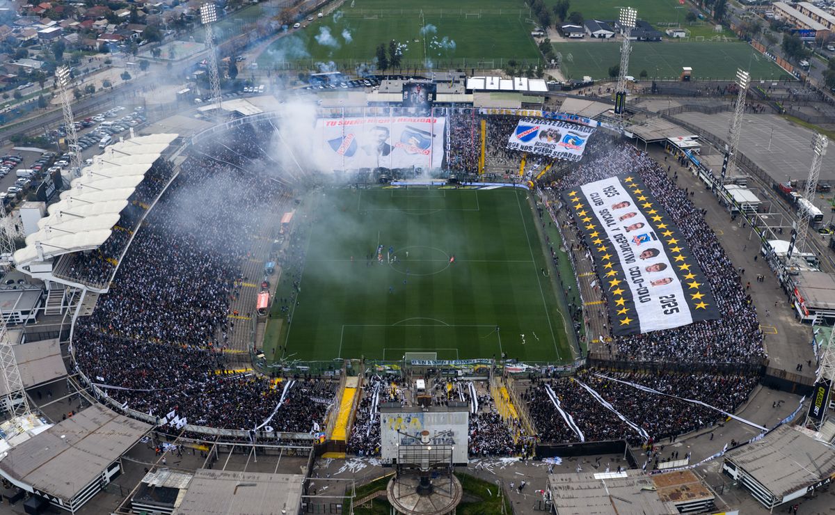 ¿En buenas condiciones? Los trabajos en la cancha de Colo Colo para el Superclásico con la U