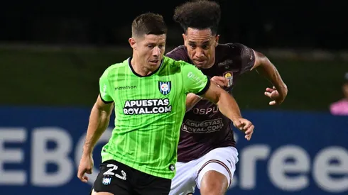 Huachipato enfrenta a Carabobo buscando clasificar en Copa Libertadores.