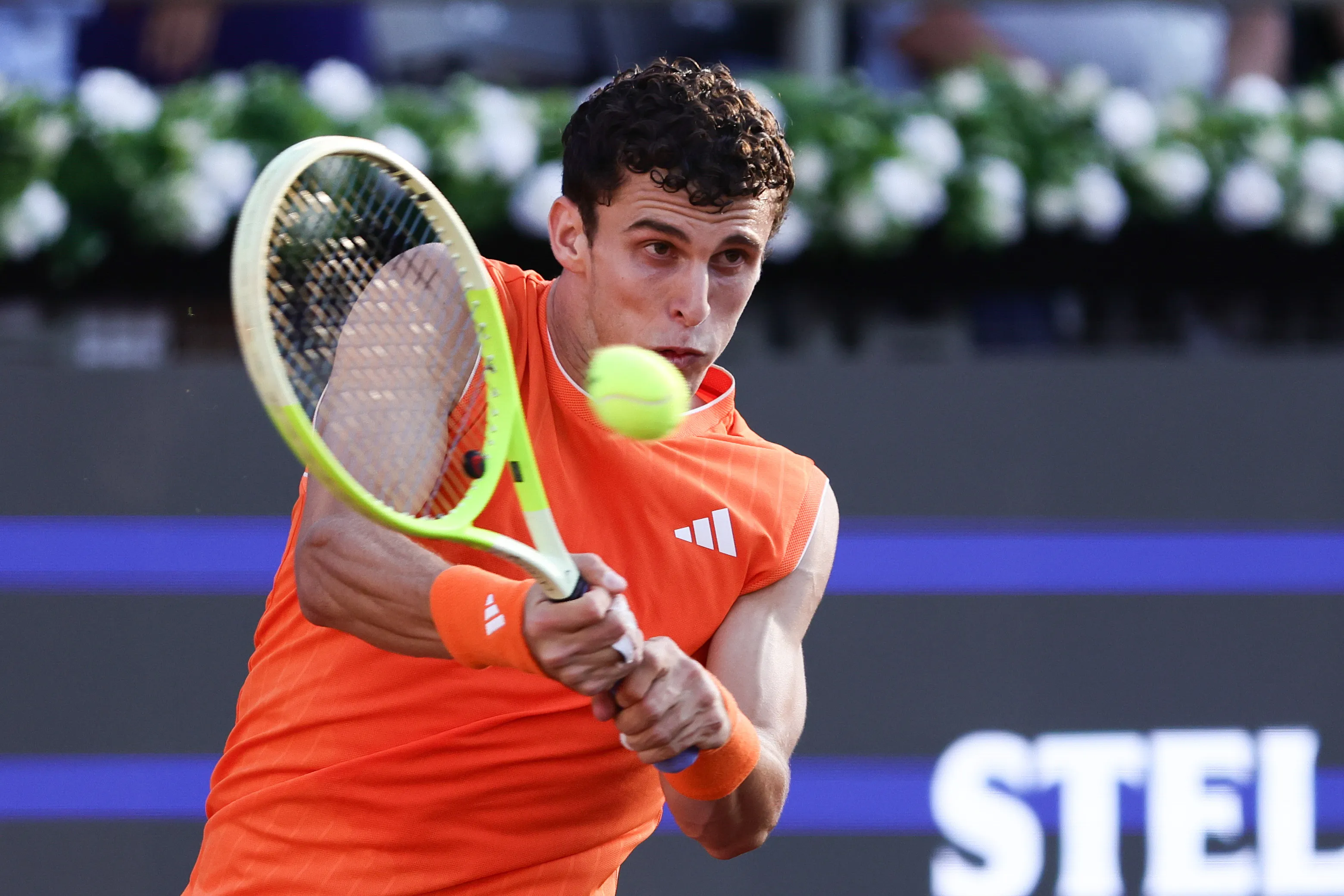 Juan Martín Cerúndolo no pudo con Cristian Garin en el Chile Open. (Felipe Zanca/Photosport)
