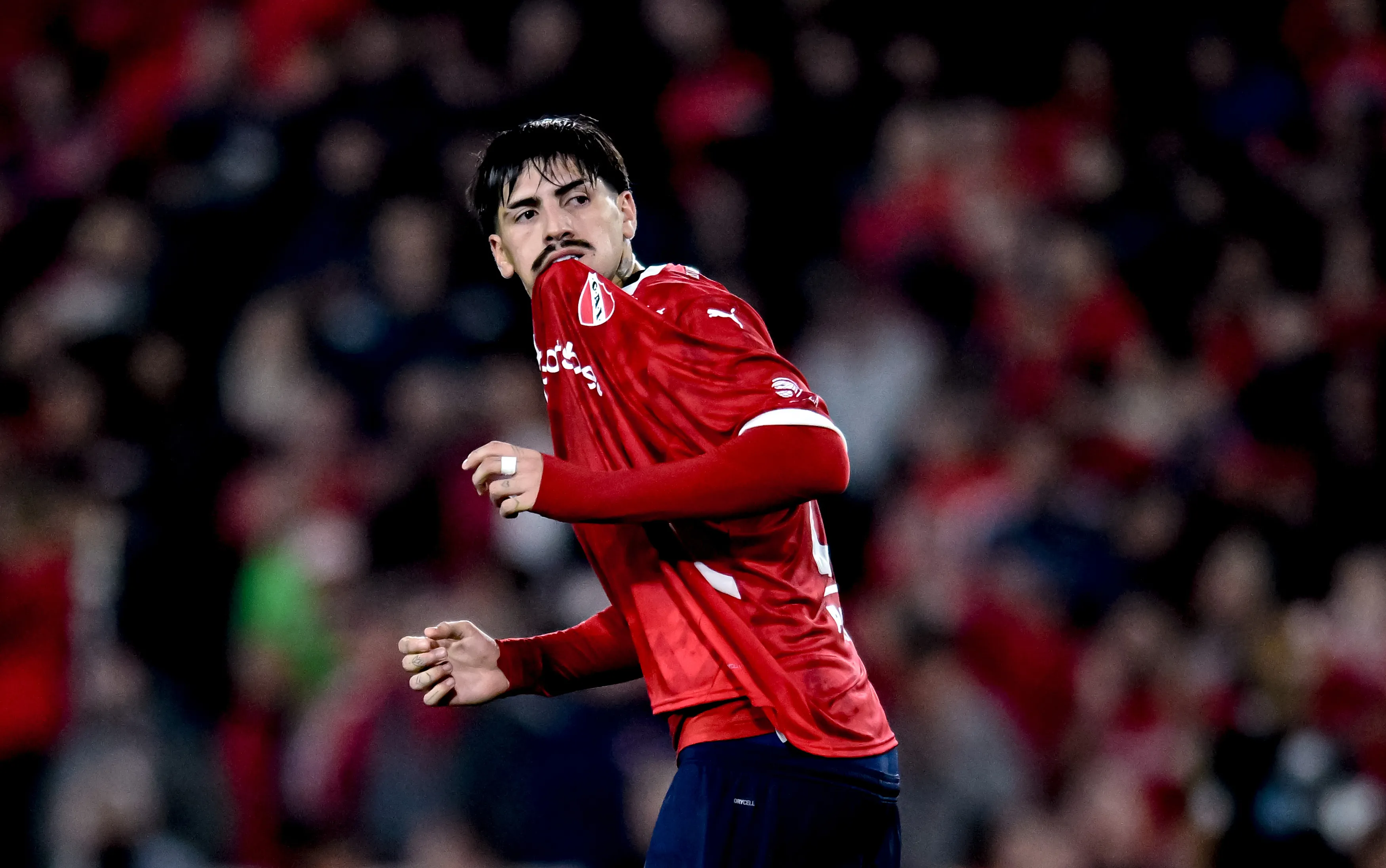 Kevin Lomónaco fue cortado por Gustavo Quinteros en Independiente. Foto: Getty Images.