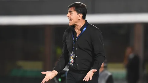 Gustavo Quinteros vive una polémica en Independiente.