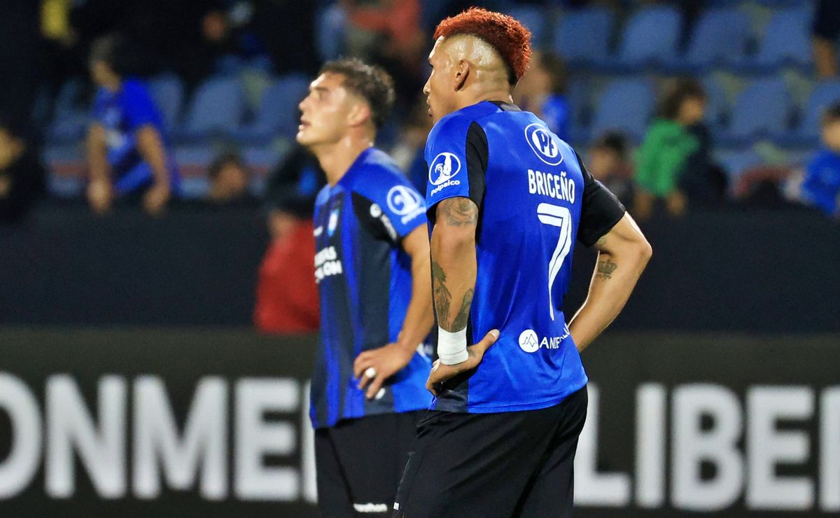 Rafael Caroca y fracaso de Huachipato en Libertadores: “Un par de errores nos crucificaron”