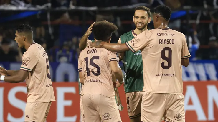 Carabobo sorprendió a Huachipato en el estadio CAP y avanzó en la Libertadorses.