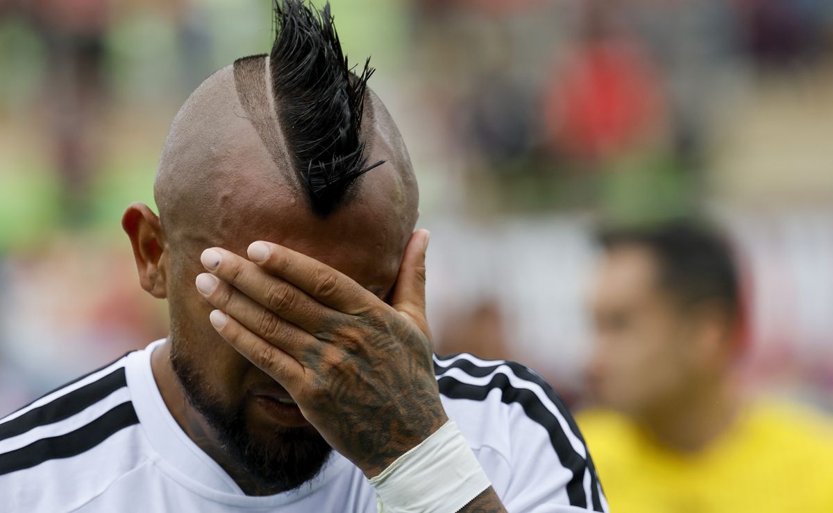 Superclásico: el principal beneficiado en Colo Colo con la salida de la titularidad de Arturo Vidal