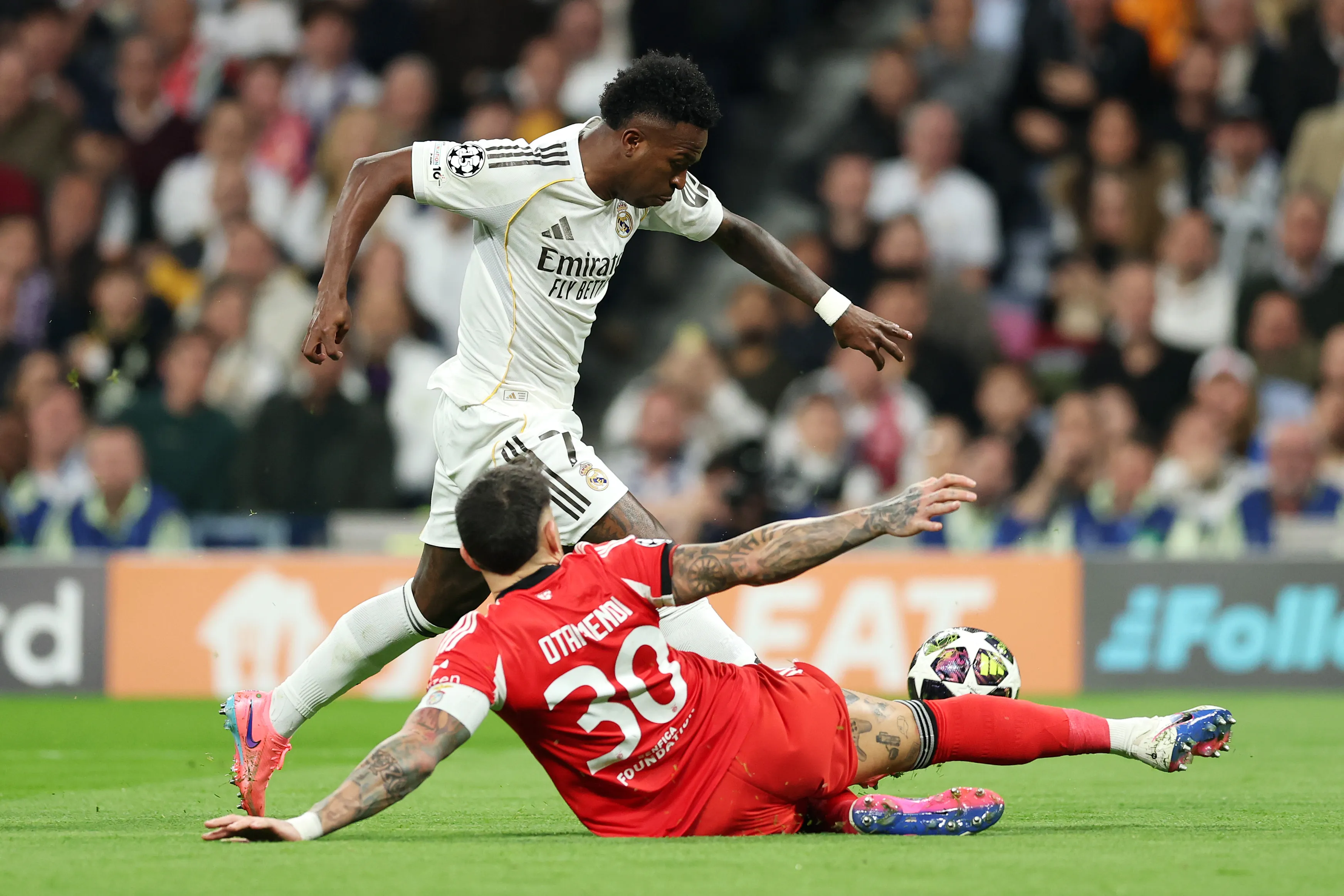 Vinicius anotó el gol que selló la victoria del Real Madrid ante Benfica en Champions. Foto: Getty Images.
