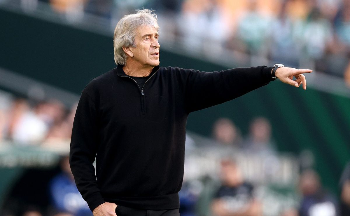 Manuel Pellegrini va por un hito histórico en Betis antes del derbi ante Sevilla