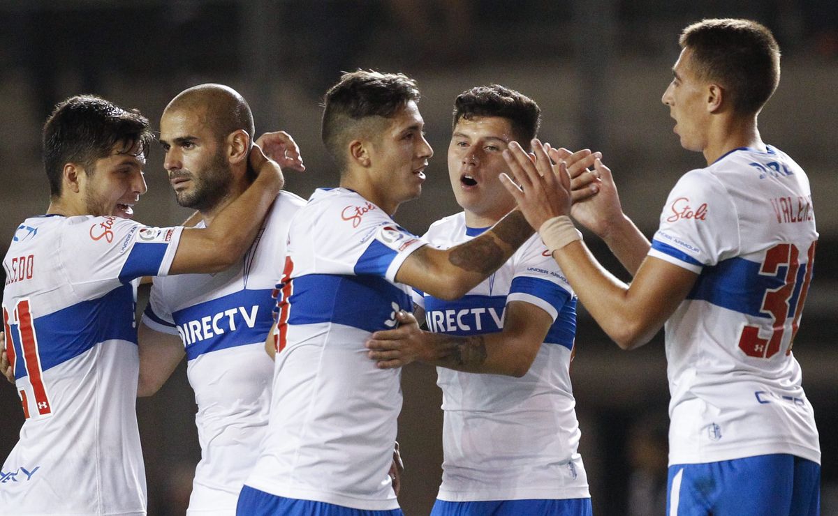 Fue seleccionado, ganó seis títulos en Universidad Católica y ahora sorprende en Segunda División