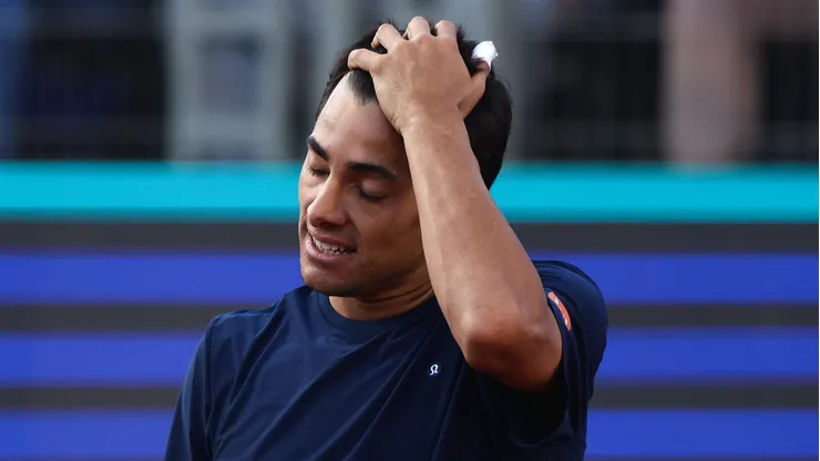 Cristian Garin no pudo ante Sebastián Báez y cayó en tres sets.