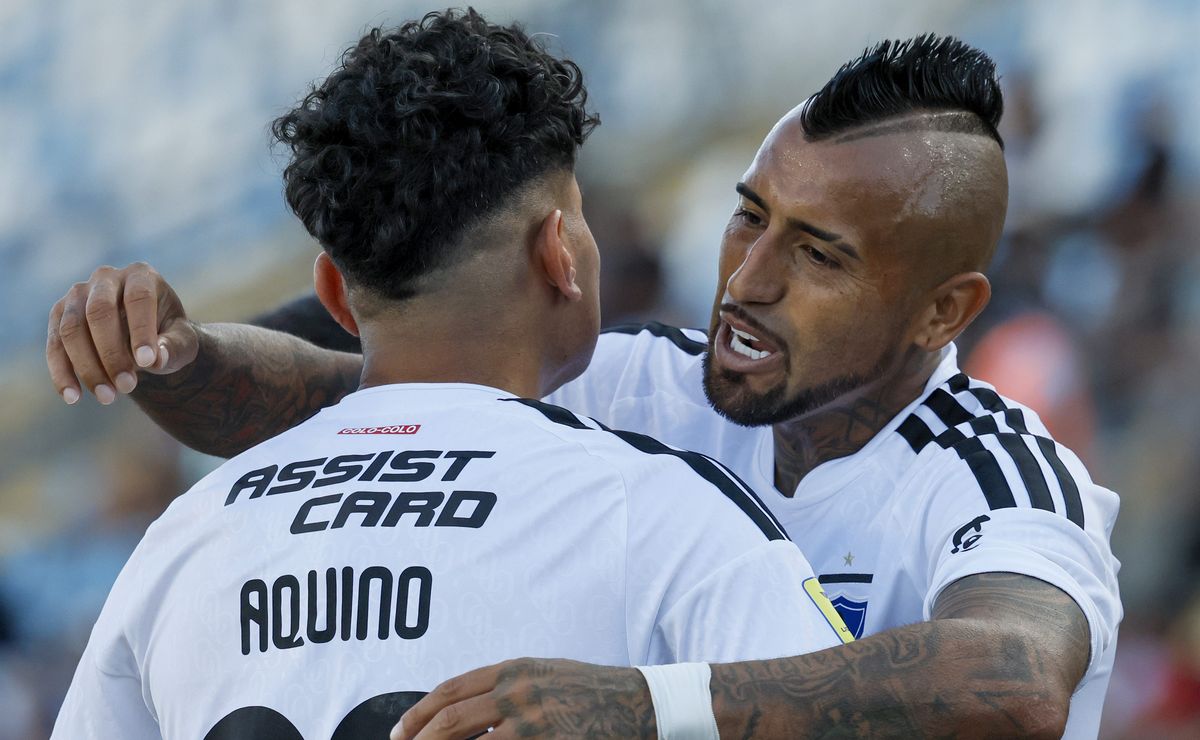 Arturo Vidal destaca el nuevo rol clave de Claudio Aquino en Colo Colo: “Tenemos a un gran…”