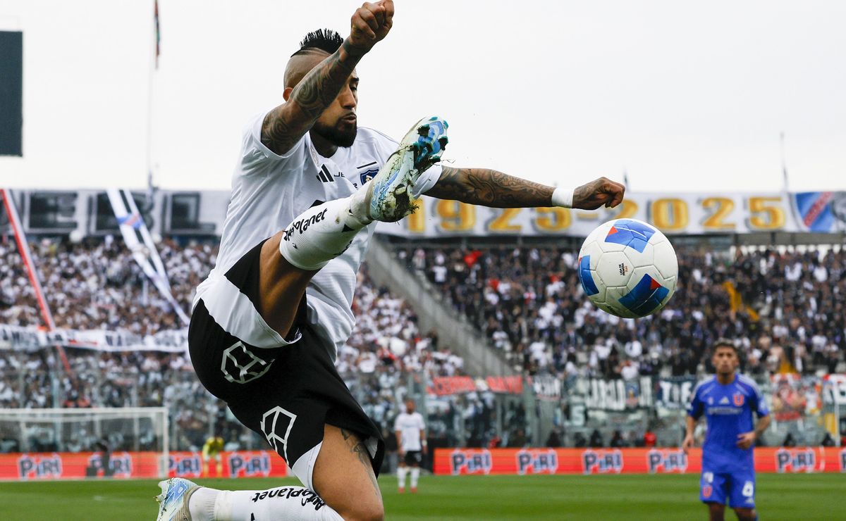 Colo Colo: Arturo Vidal solidariza con noble gesto para hinchas de la U previo al Superclásico