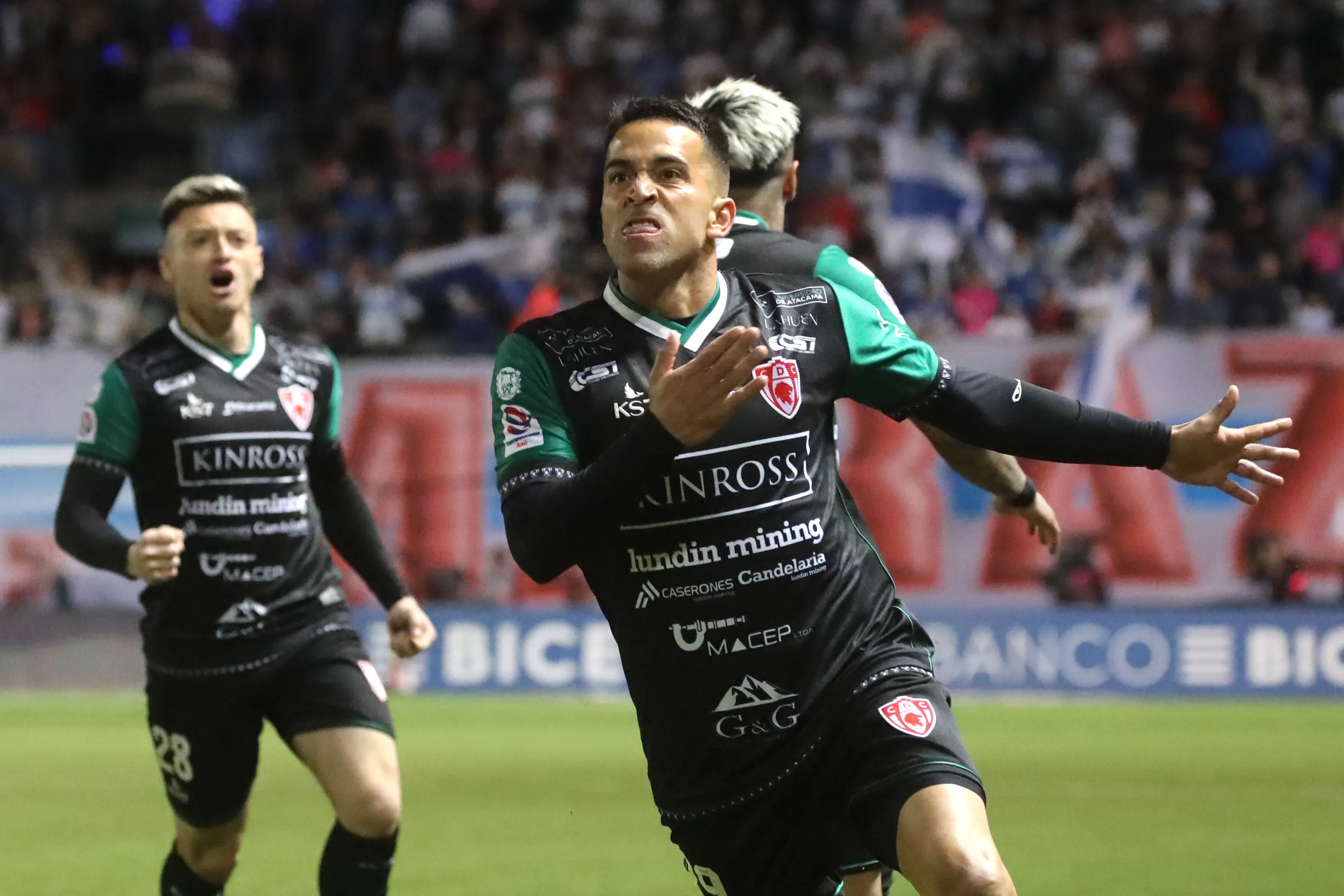 Maximiliano Quinteros tiene nuevo club/Photosport