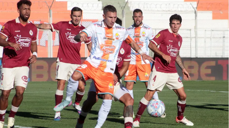 La Serena logró el primer triunfo del torneo.