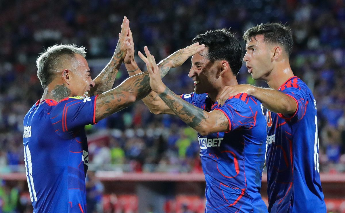 Vuelve un cuestionado jugador: formación de U de Chile para el Superclásico ante Colo Colo