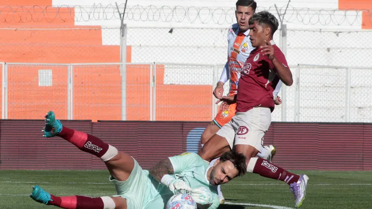 La Serena le gana a Cobresal con increíble golazo