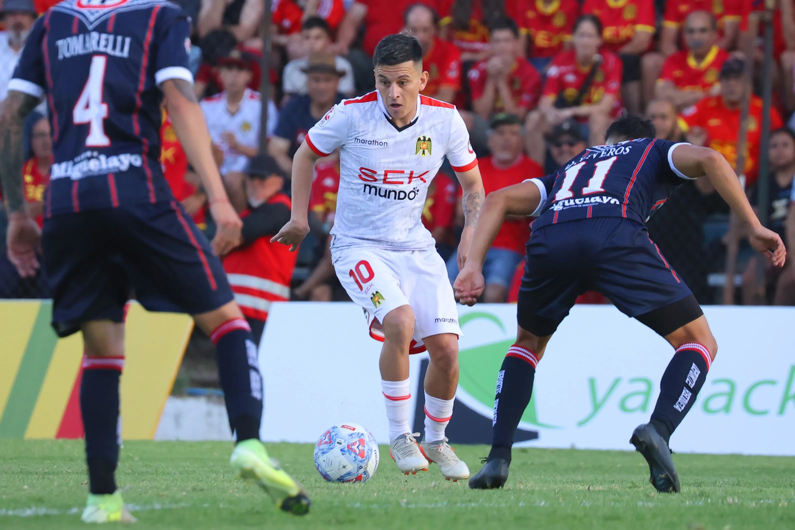 Pablo Aránguiz reemplazó en los 66 minutos a Ulises Ojeda, autor de un golazo. (Dragomir Yankovic/Photosport).