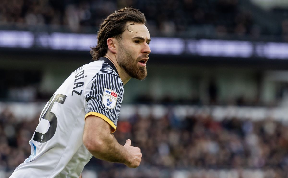 Ben Brereton cumple con la “Ley del ex” y sella triunfo clave con un golazo