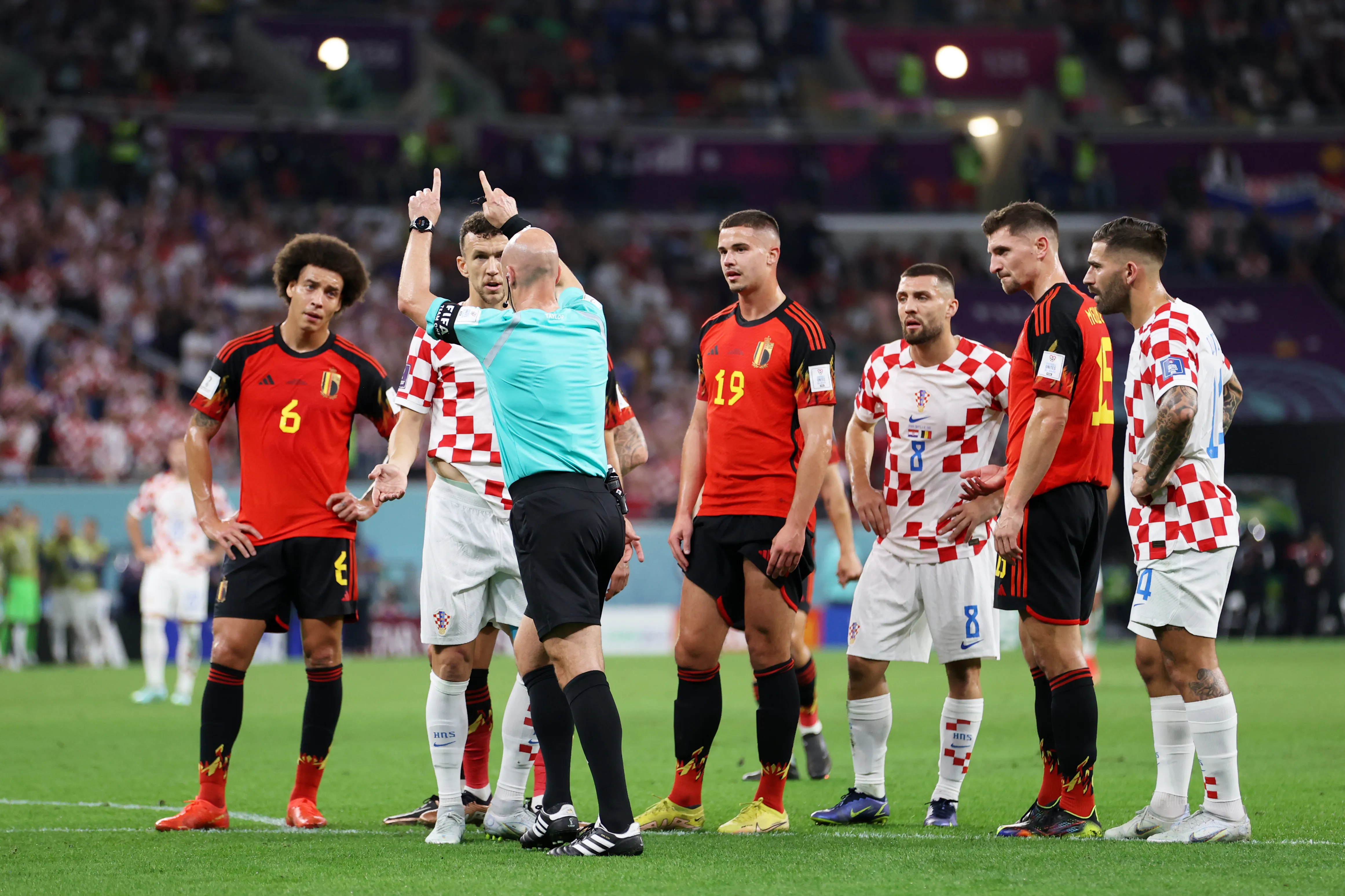 El VAR no deja de ser polémico y ya tendrá nuevas reglas en el fútbol