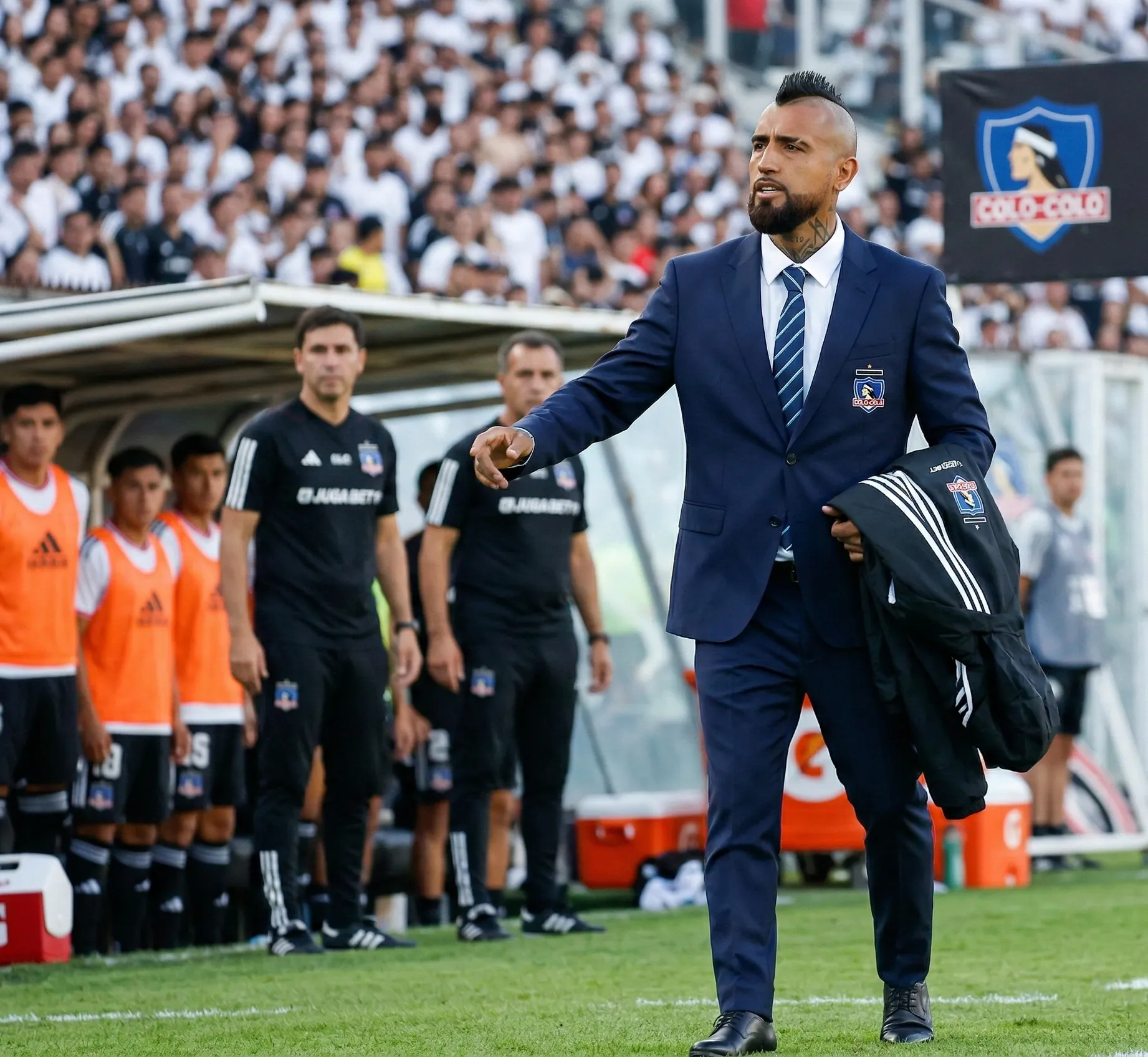 Arturo Vidal promete ser entrenador tras su retiro del fútbol. Foto: IA