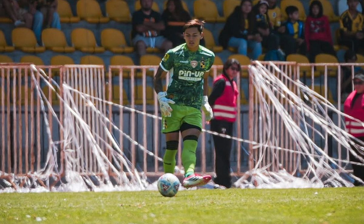 Tiene 16 años, reemplazó a Diego Sánchez y ahora sueña con ser titular en Coquimbo Unido: “El inicio…”