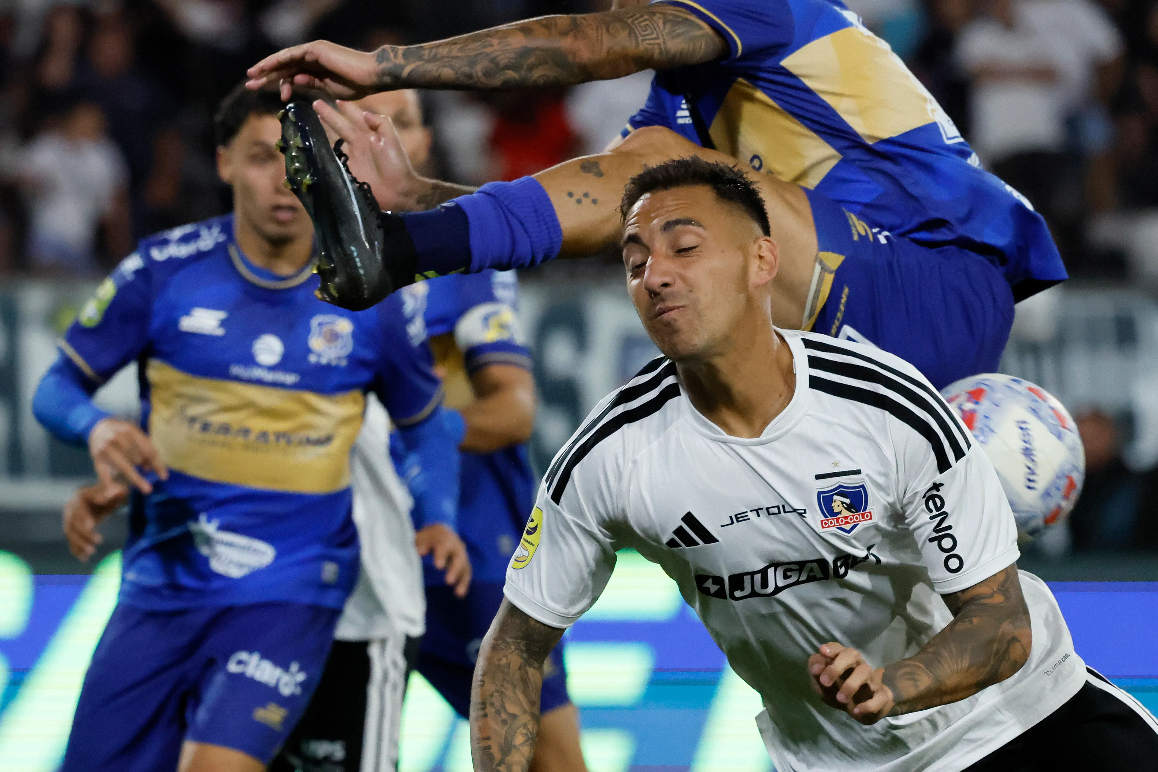 Javier Correa no ha tenido el mejor de los comienzos de año con Colo Colo. | Foto: Photosport.