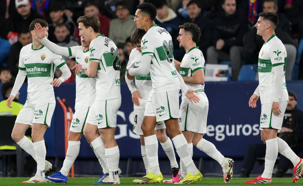 “Viniste en…”: la grave denuncia de racismo que sacude a compañero de Lucas Cepeda en Elche