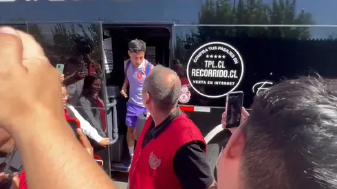 La U no tuvo un arribo tranquilo a Macul.