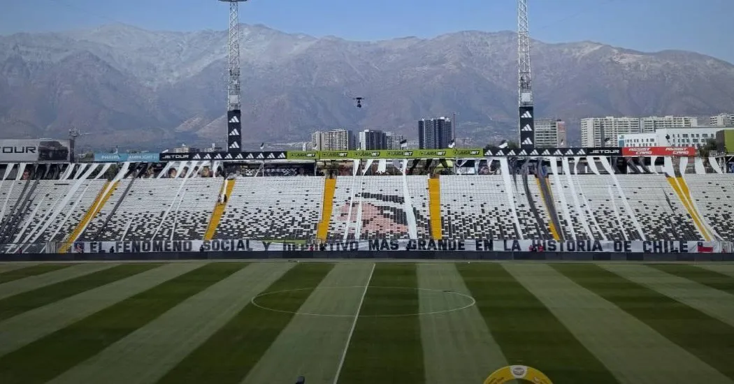 “El fenómeno social y deportivo más grande de la historia de Chile”. Foto publicada en X por nuevonuevojotai