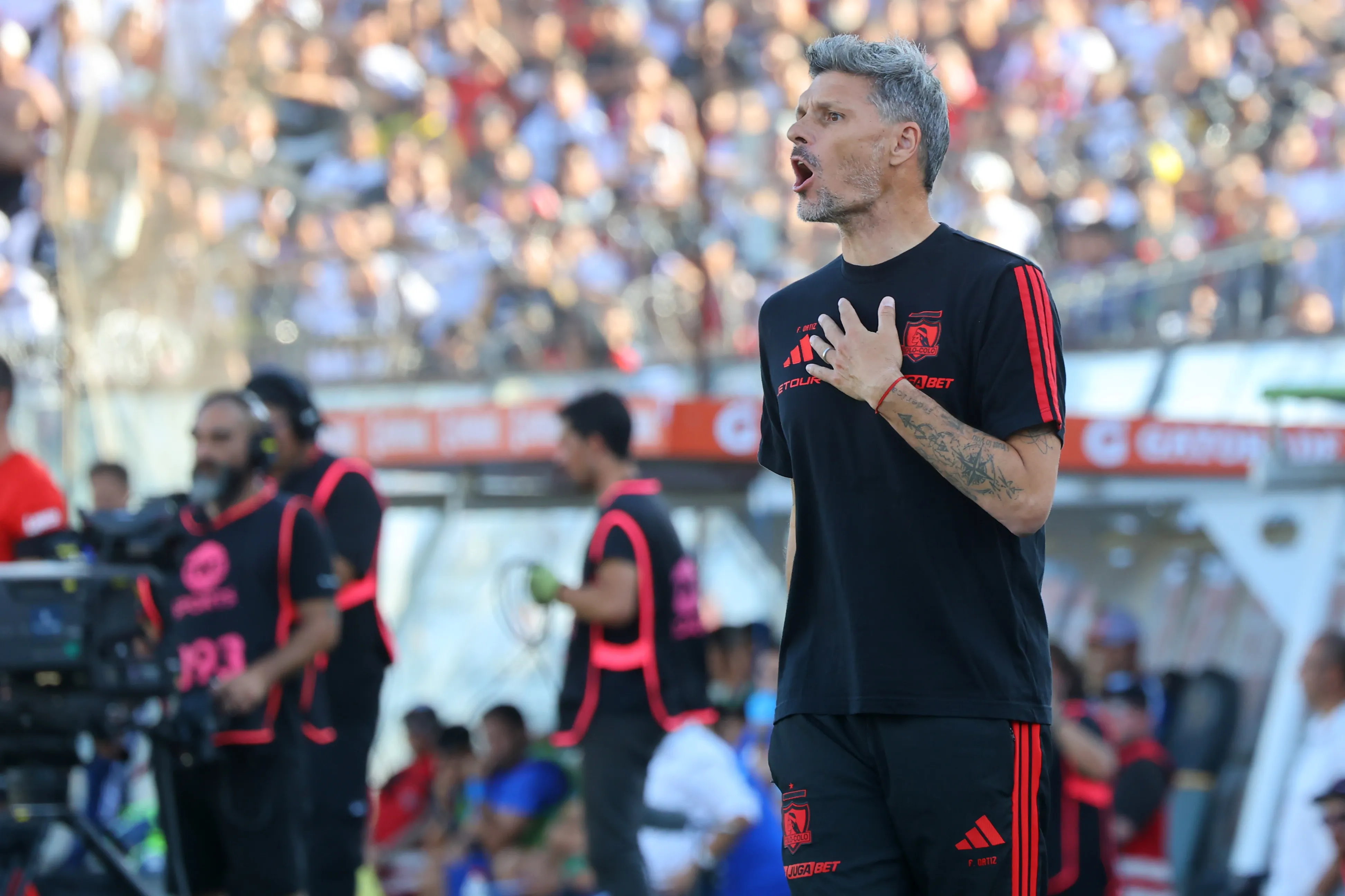 Fernando Ortiz se quejó y con todo del arbitraje en el Superclásico que se llevó la U ante Colo Colo. Foto: Photosport.